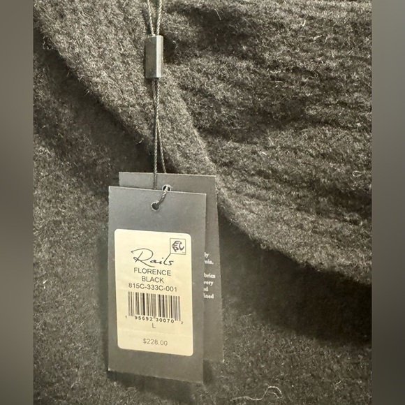 Rails NWT XL Alpaca Florence Sweater Black Off the Shoulder - Picture 5 of 7